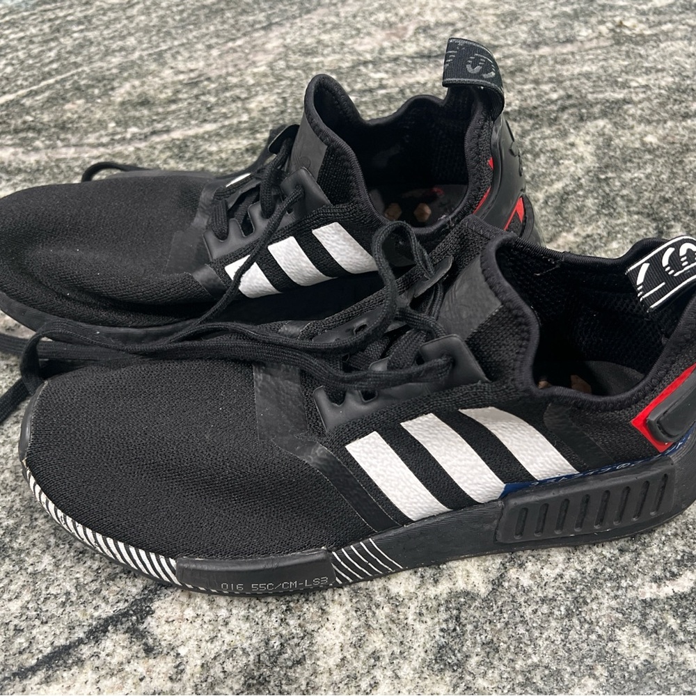 Adidas NMD_R1 EF1134 Black White Red Men’s Size 9 Running Sneakers